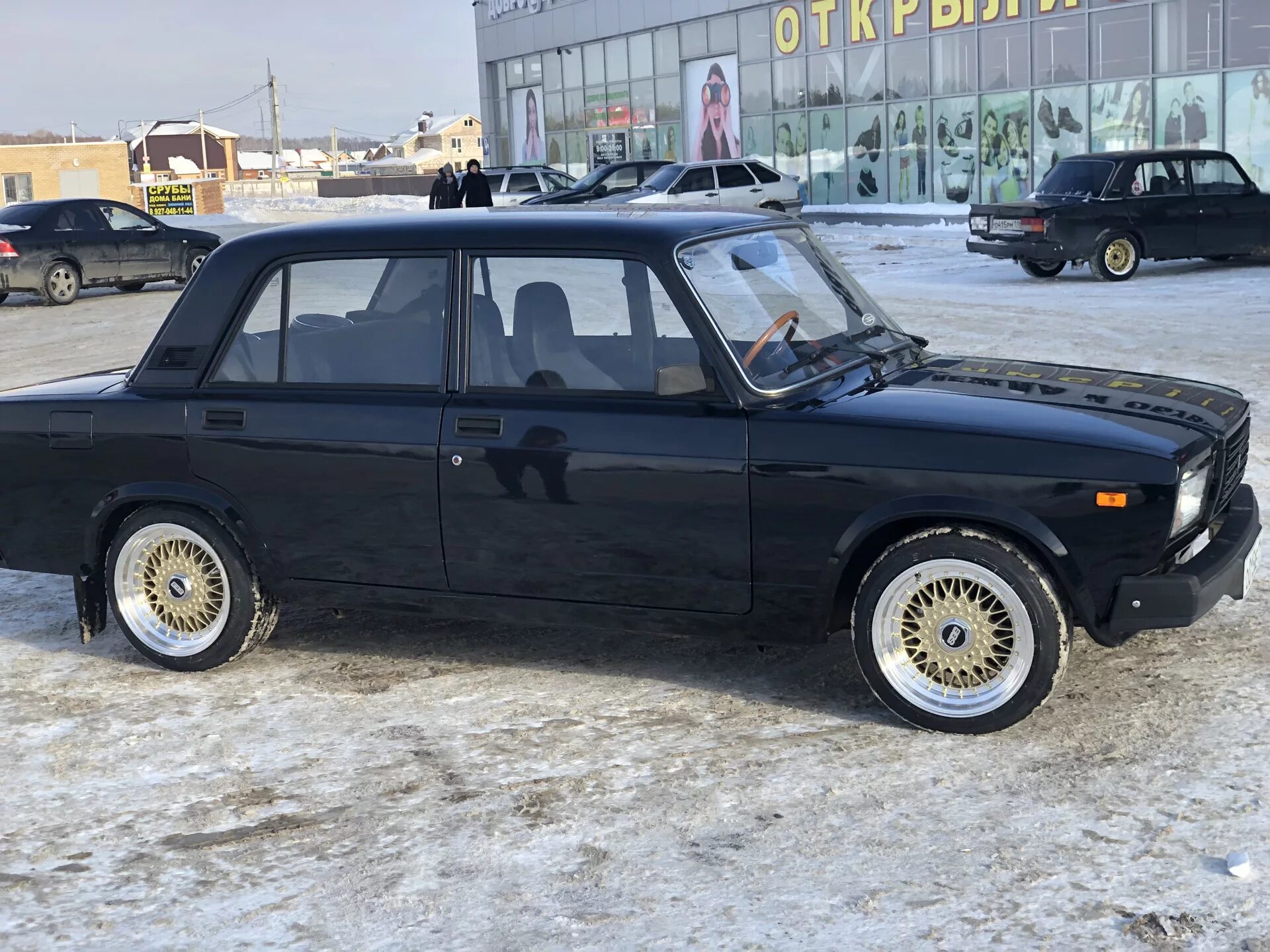 Колеса на семерку. ВАЗ 2107 BBS RS. ВАЗ 2107 BBS r15. ВАЗ 2107 на ббс. BBS RS r15 ВАЗ 2107.