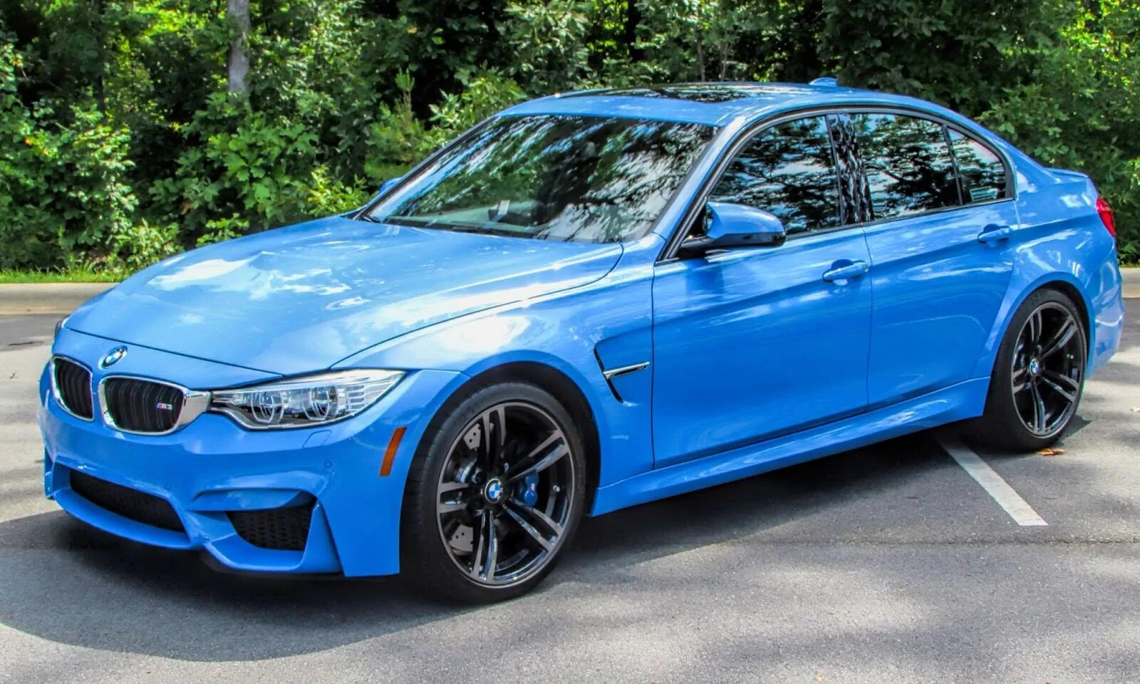 Какая бмв м3. БМВ м3 седан. BMW m3 sedan 2015. БМВ m3 седан. BMW m3 III.