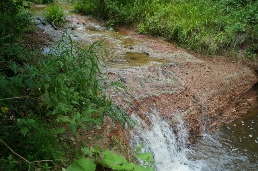 Нижегородские родники. Водопады в Нижегородской области. Река Юронга Нижегородская область. Водопад в зеленом городе Нижегородская область. Родник в Нижнем.