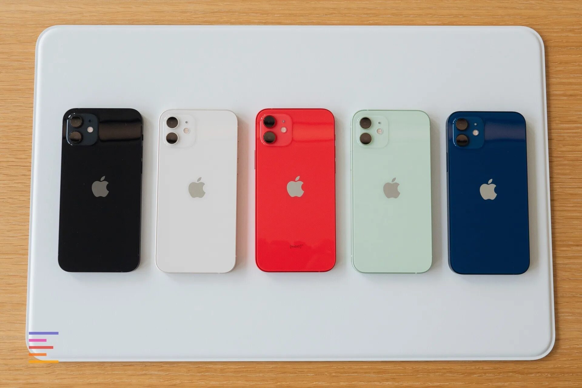 Какой цвет айфона популярный. Айфон 12 цвета. Айфон 12 64 ГБ. Apple 12 Pro цвета. Iphone 12 Pro.