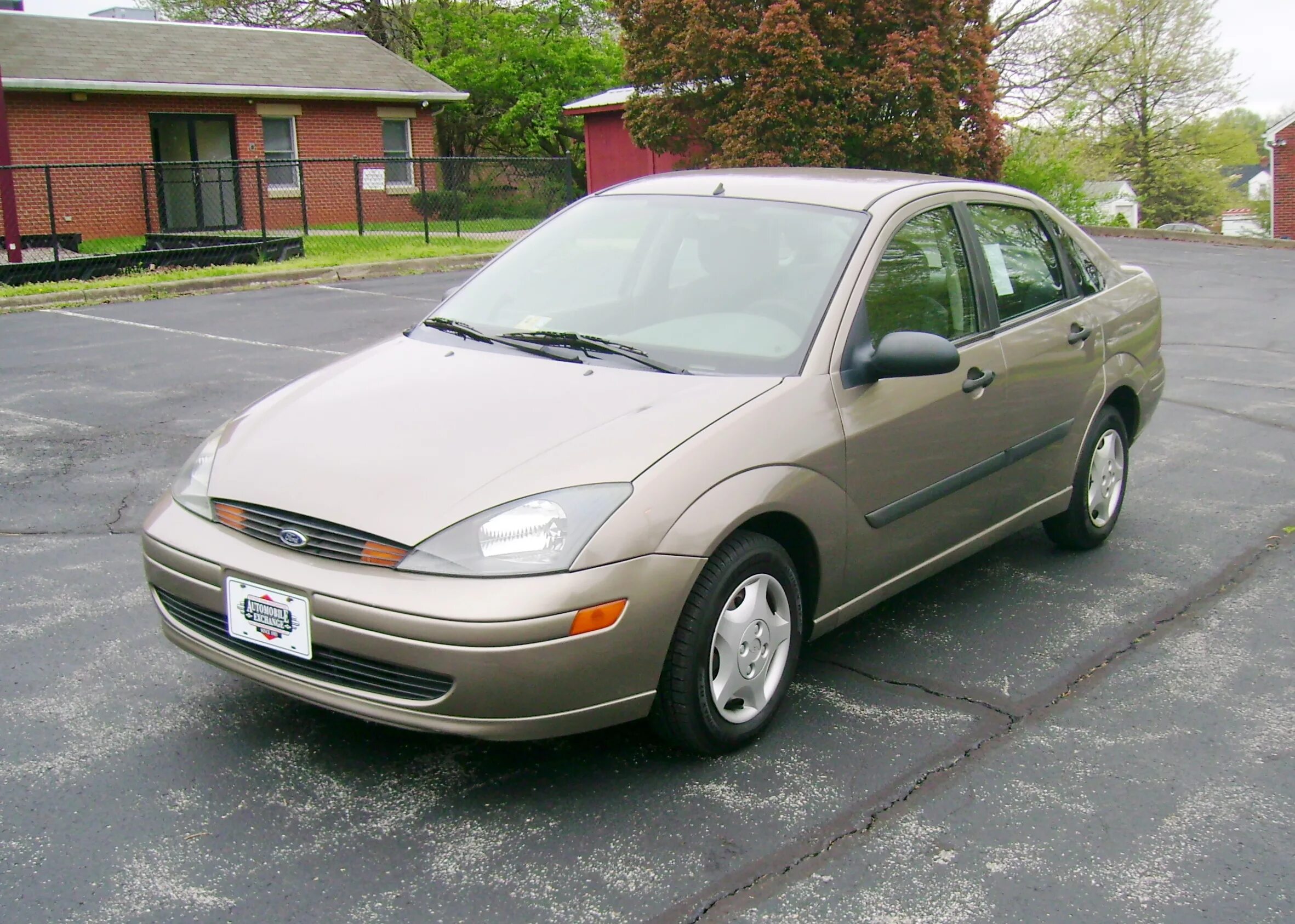 2000 ford focus sedan. Ford focus 2004 седан. Форд фокус 1 рестайлинг. Ford focus 1 2004. Ford focus 1998.