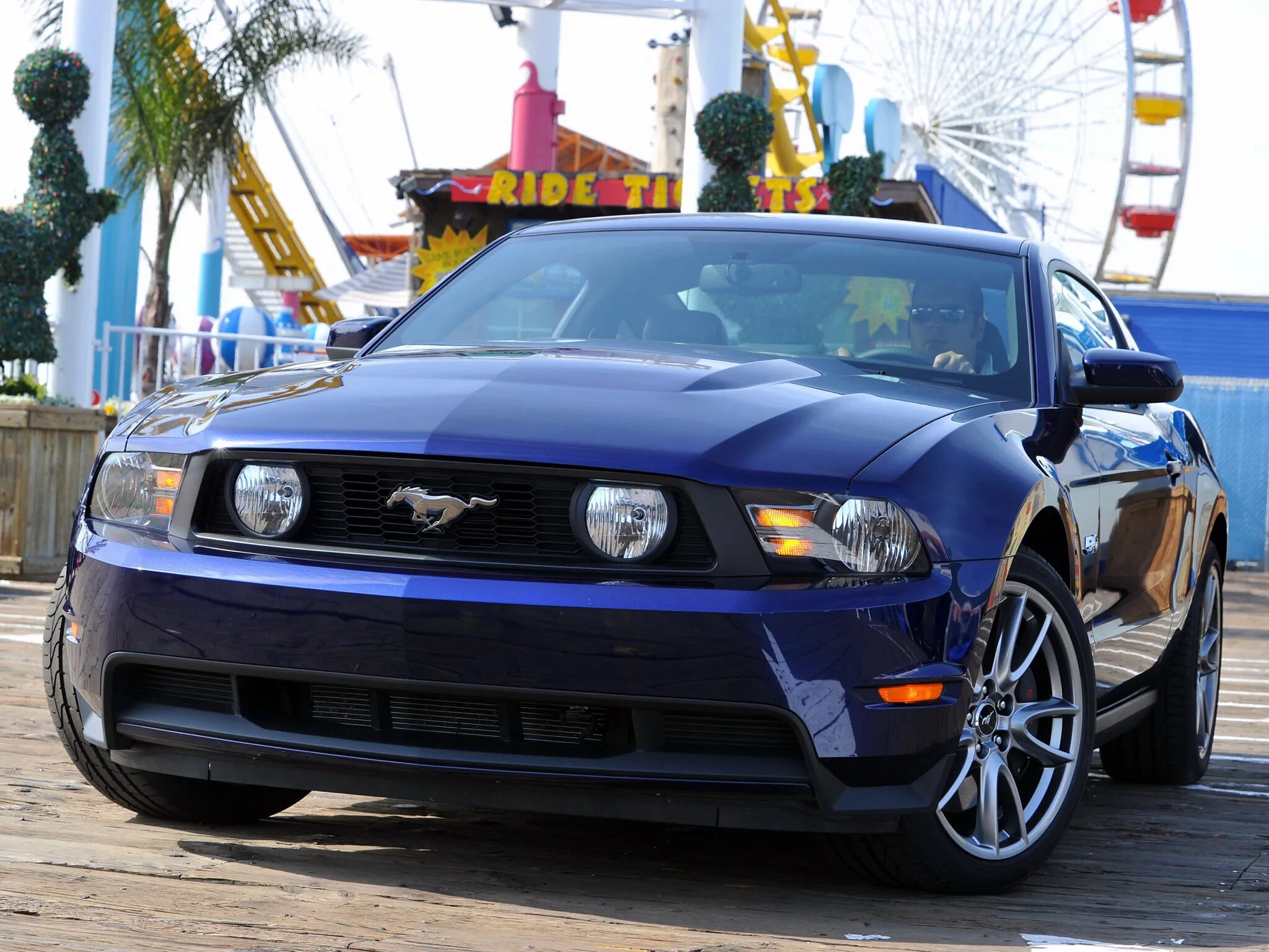 Форд мустанг 5.0. Форд Мустанг 5.5. Ford Mustang 5.0. Форд Мустанг ГТ 2011. 2010 Ford Mustang 5.0 gt.