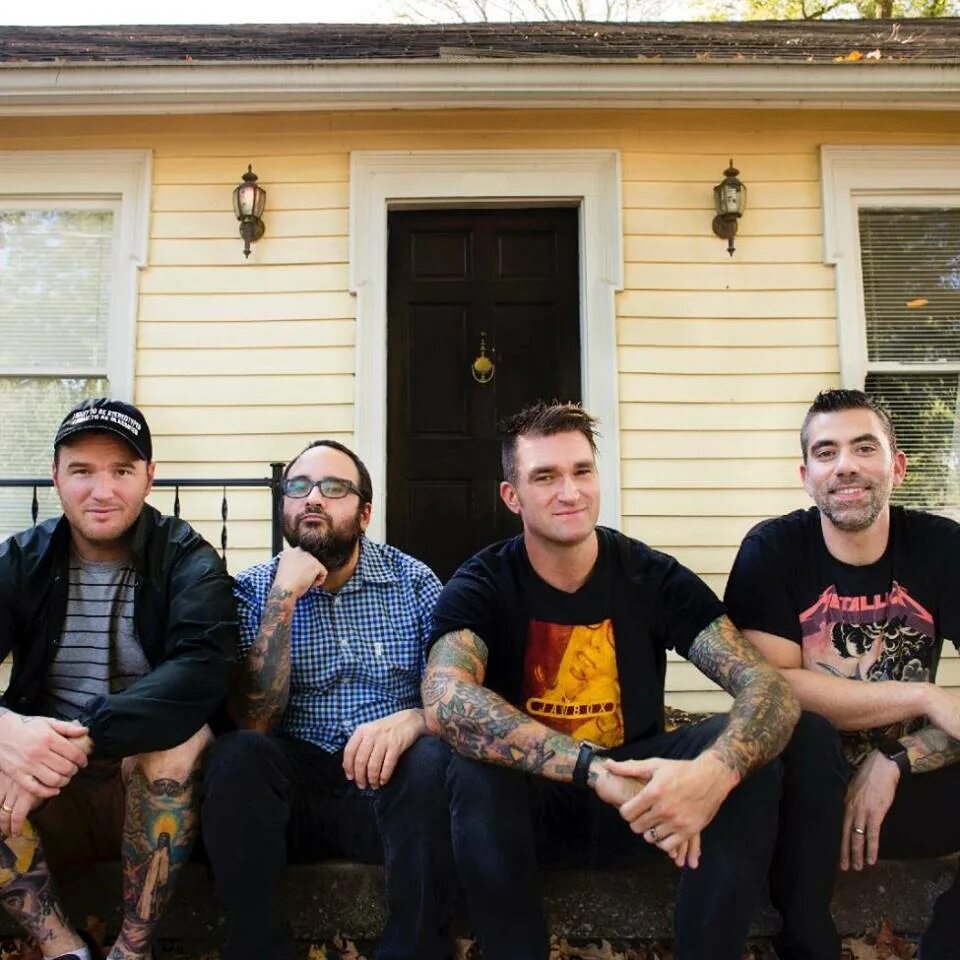 Группа New found Glory. New found Glory концерт. New found Glory 2000. New found Glory обложки