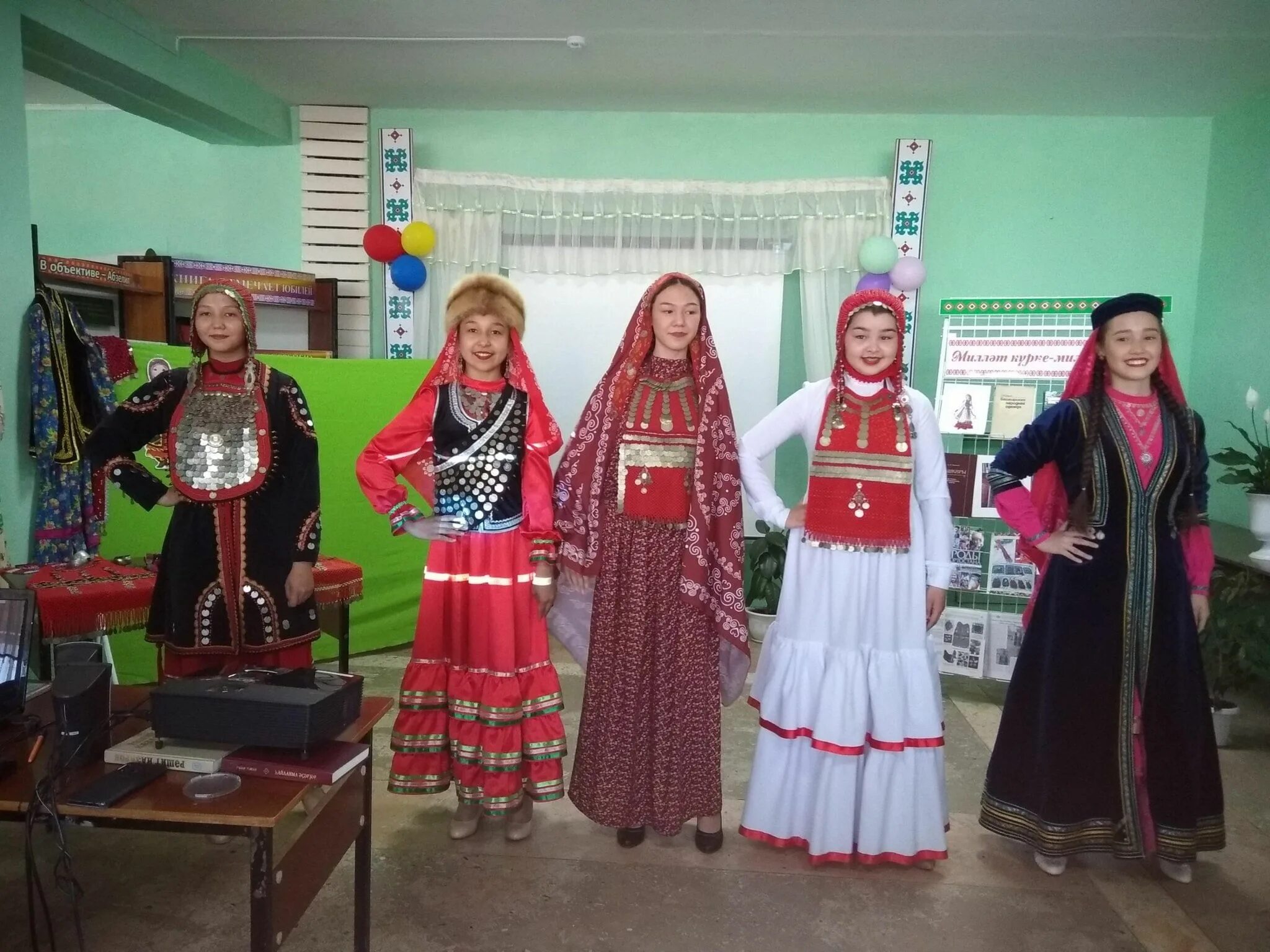 Национальная одежда наследие поколений. Абзелиловский район. Тунгаур. Фото тунгаур. Язык сокровище народа выствпкк.