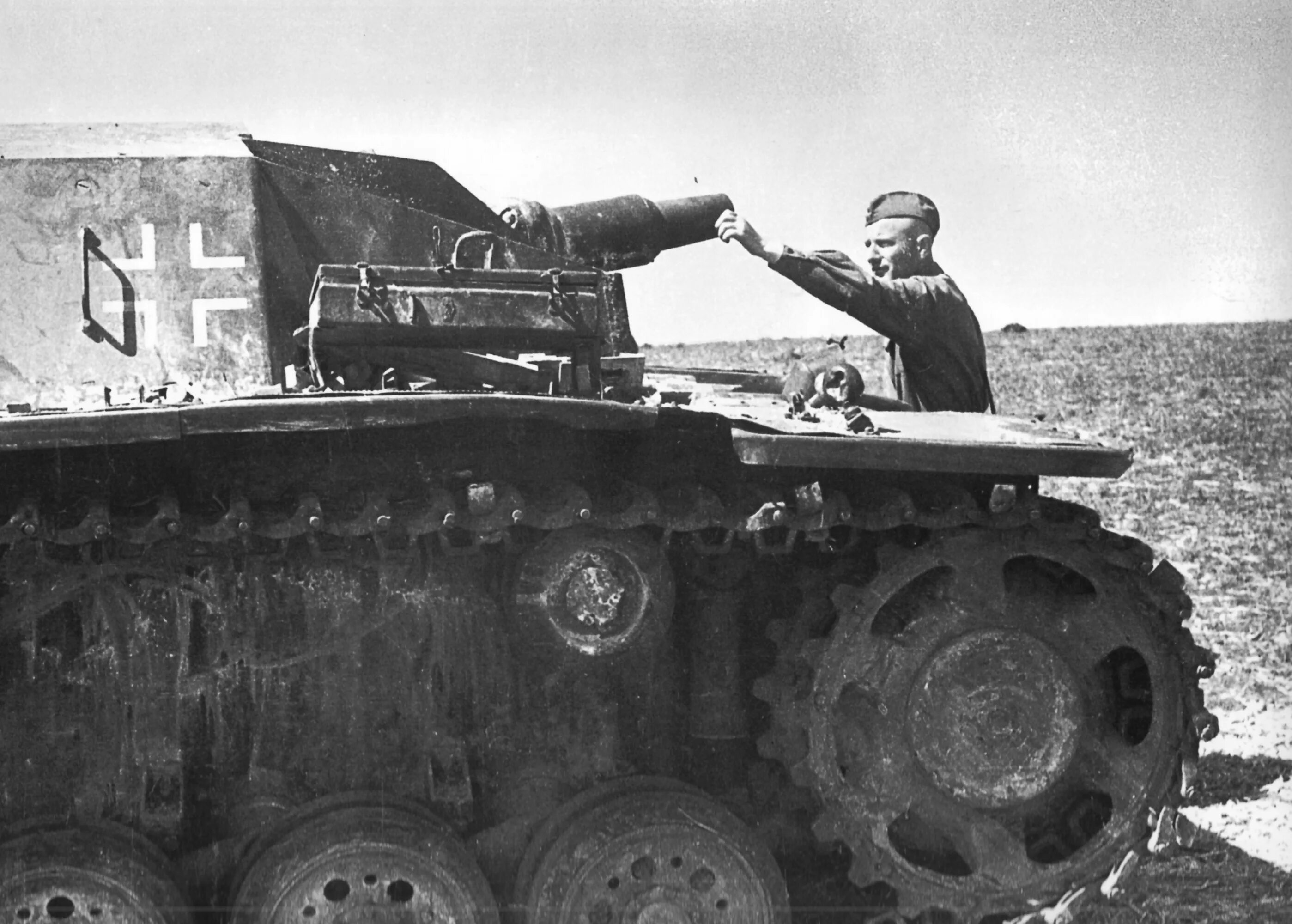 Немецкие танки 1941. Штуг 3. Танк Штуг 3. Штуг 1941. Подбитый STUG 3.