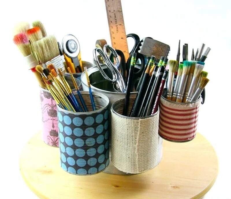 Что можно делать с предметом. Подставка для карандашей. Органайзер для ручек и карандашей. Интересные идеи для творчества. Подставка для ручек и карандашей.
