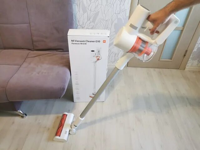 Cleaner g10 отзывы. Беспроводной пылесос Xiaomi Vacuum Cleaner g10. Пылесос вертикальный Xiaomi mi Handheld Vacuum Cleaner g10. Xiaomi g10 Pro пылесос. Xiaomi Vacuum Cleaner g10 зарядка.