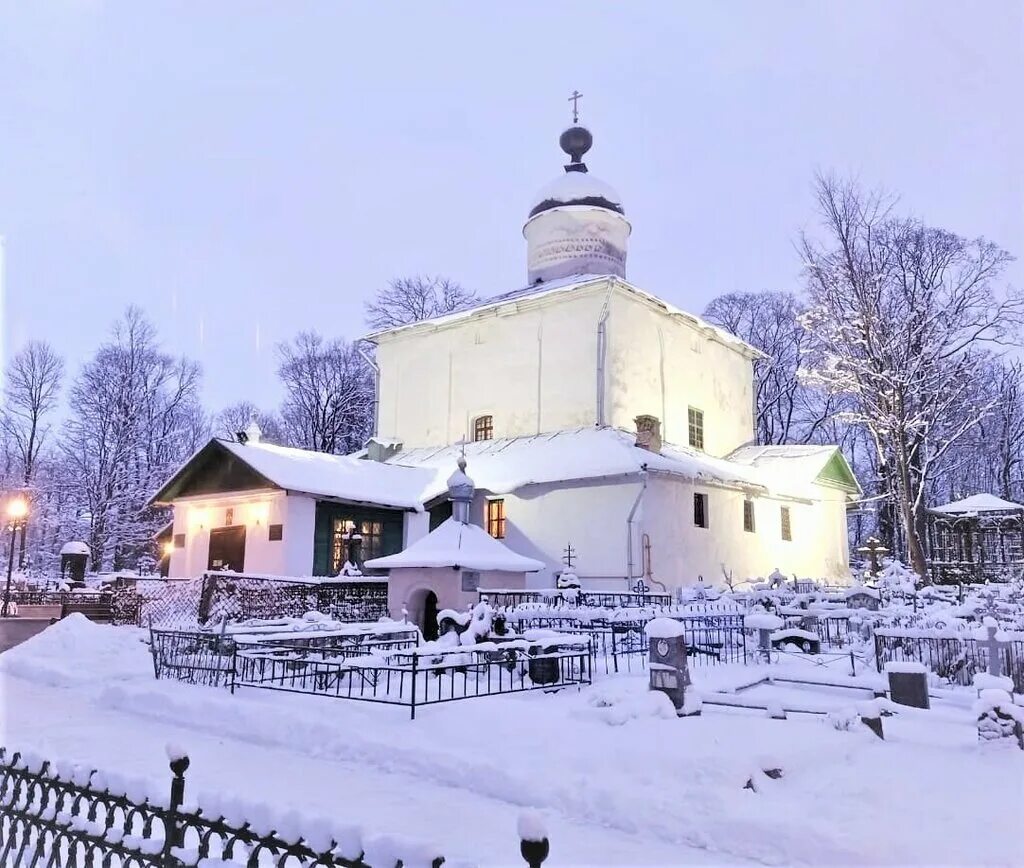 псков храм мироносиц. кладбище жен мироносиц в пскове. церковь жён-мироносиц псков. псков храм мироносиц. церковь жён мироносиц завеличье псков.