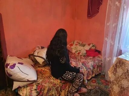 Девушка родила в подвале