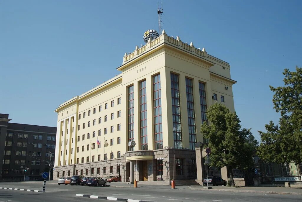 Пл революции 8 иваново. Площадь революции 8 челябинск. 2/1. Площадь революции 8 иваново. Площадь революции 8.