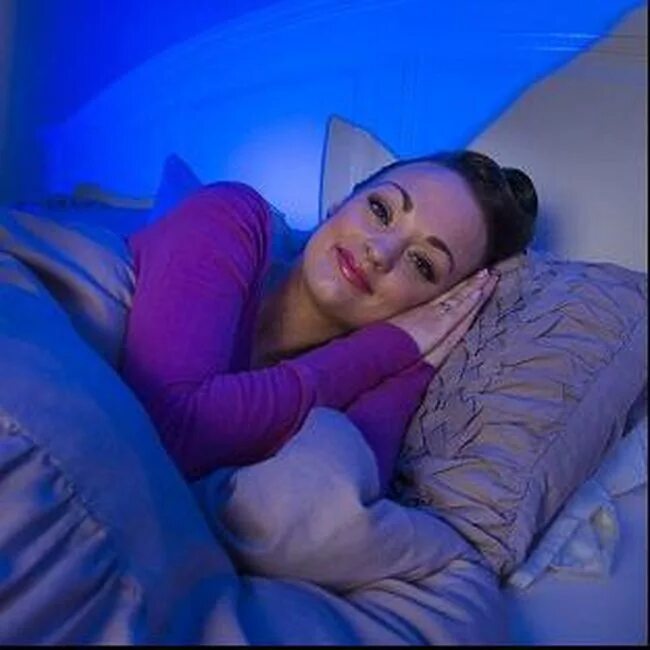 Без sleep mom. Hot mom sleeping. Мать совращает ребенка. Японские спящие. Выебал спящую в ночнушке.