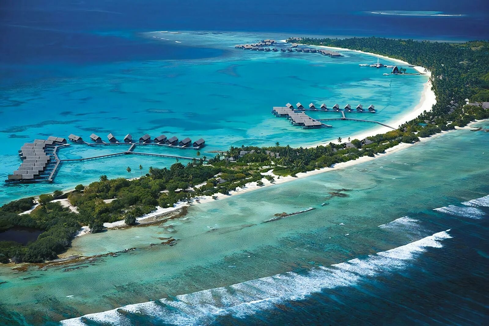 2 любых острова. Атолл Адду Мальдивы. Остров Виллингили Мальдивы. Атолл Адду Мальдивы отели. Атолл Лавиани.