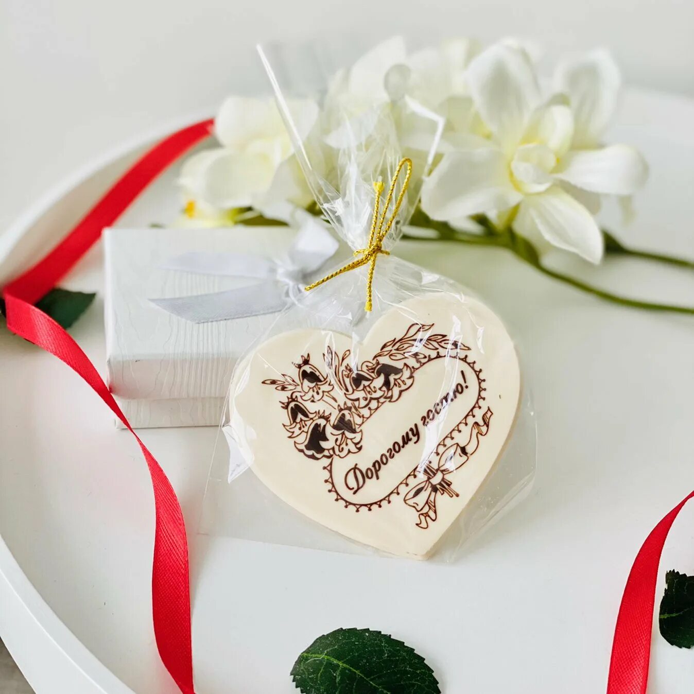 Комплименты для гостей. Подарки гостям на свадьбе от молодоженов. Мыло комплимент гостям на свадьбе. Комплименты гостям на свадьбу. Сувениры на свадьбу для гостей.