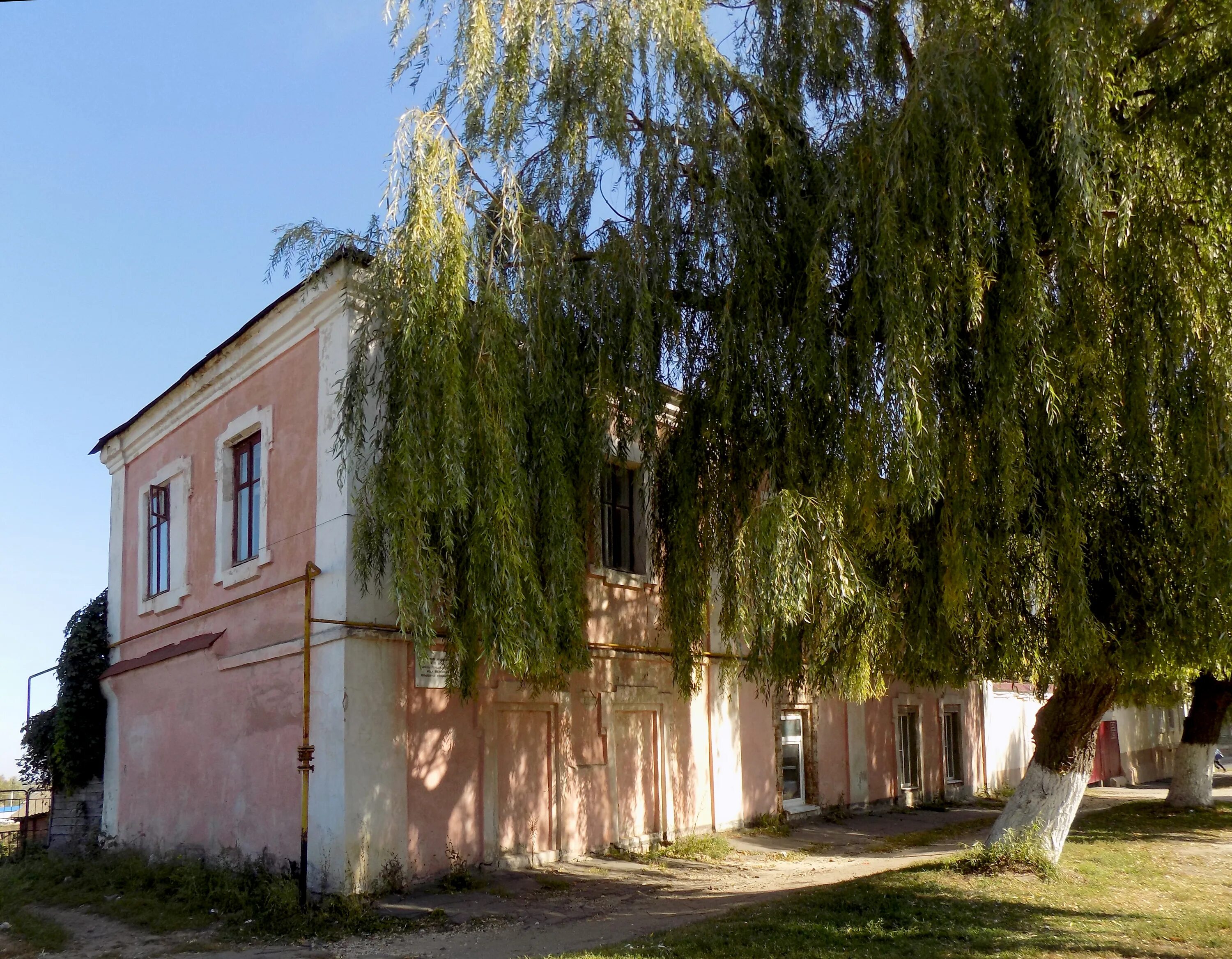 Квартира в рыльске курской области. Дом Купцов Шелиховых Рыльск. Дом купца Шелихова Рыльск. Рыльск купцы.