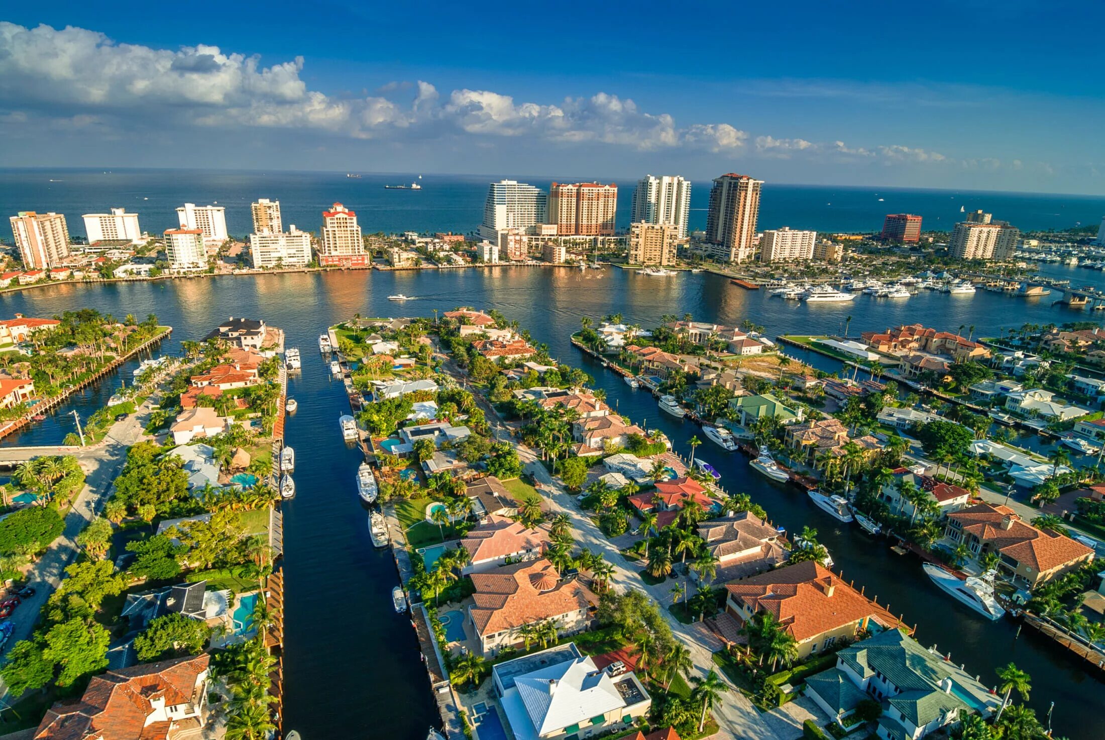 Fort lauderdale. Лодердейл Флорида. Форт-Лодердейл Флорида США. Форт-Лодердейл Флорида doma. Форт-Лодердейл Флорида улицы.