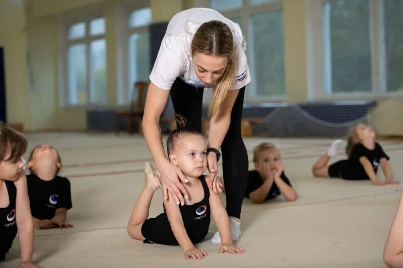 школа ирины виннер новогорск. ирина винер гимнастика химки. школа гимнастики виннер. урок танцев первый класс. центр гимнастики ирины винер усмановой, химки.