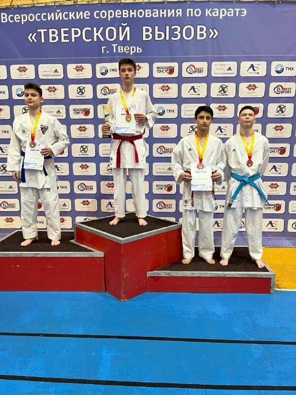 Легендарные спортсмены каратисты. Тверской вызов каратэ. Тверской вызов каратэ 2024. Каратэ для девушек россия фото. Спортдата каратэ тверской вызов.