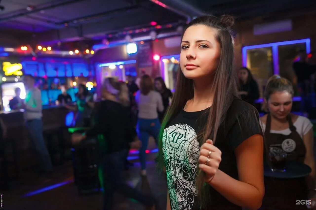 Mood бар уфа. Май бар уфа. Ресторан нойзи уфа. Май бар уфа дом печати. Пивбар уфа простор.