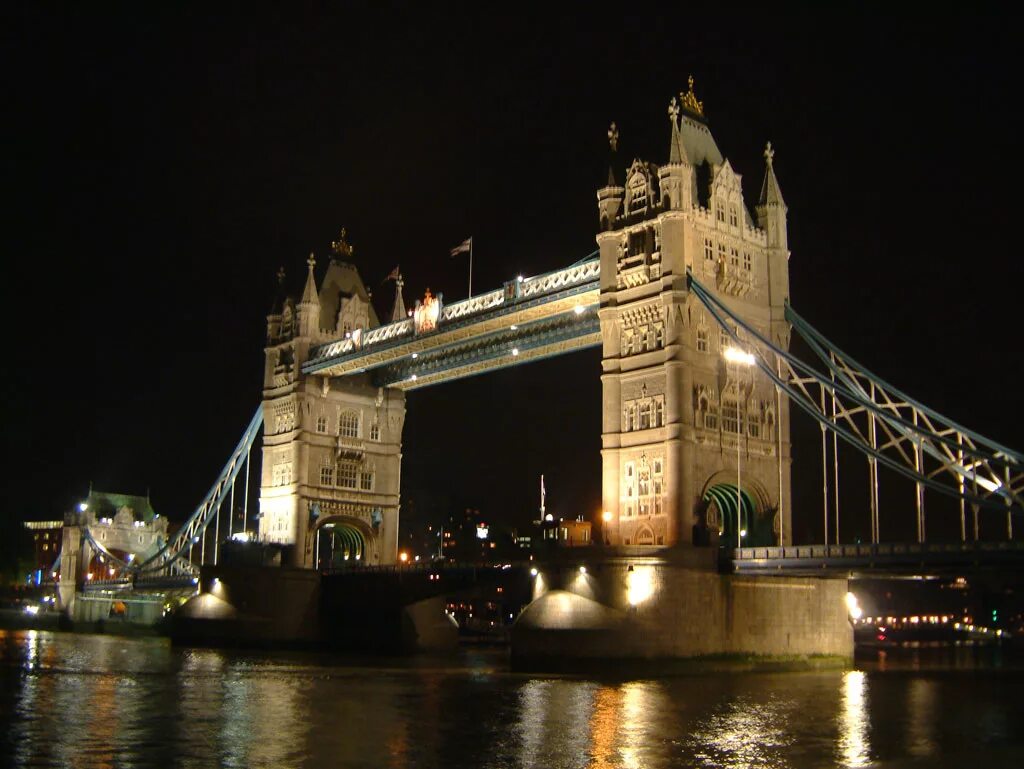 2 столицы великобритании. Биг Бен и Тауэрский мост. Тауэрский мост в Лондоне. Тауэрский мост достопримечательности Лондона. Тауэрский мост с Биг Беном в Лондоне.