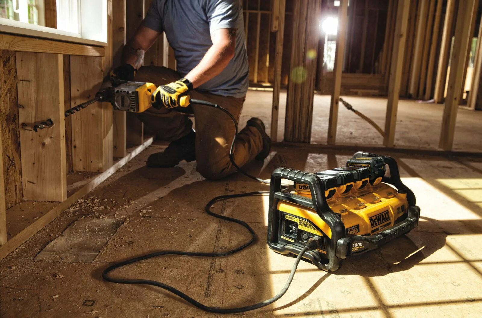 Ремонт девольт. Dcb200 dewalt. dewalt dcb 500. dewalt 24000. вибрация девольт.