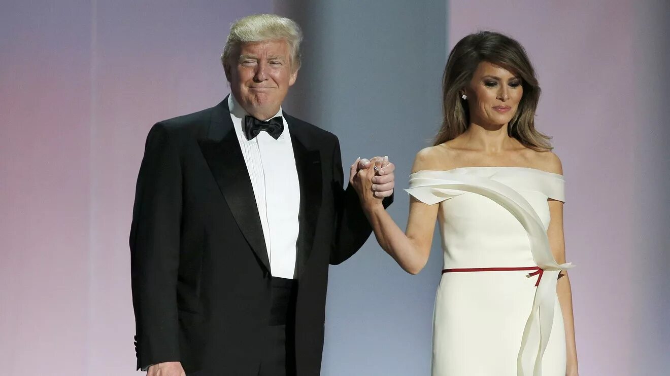 Мелания трамп в черном инаугурация мемы Melania Trump reveals what Barron is really like and admits 'I was amazed' Iri