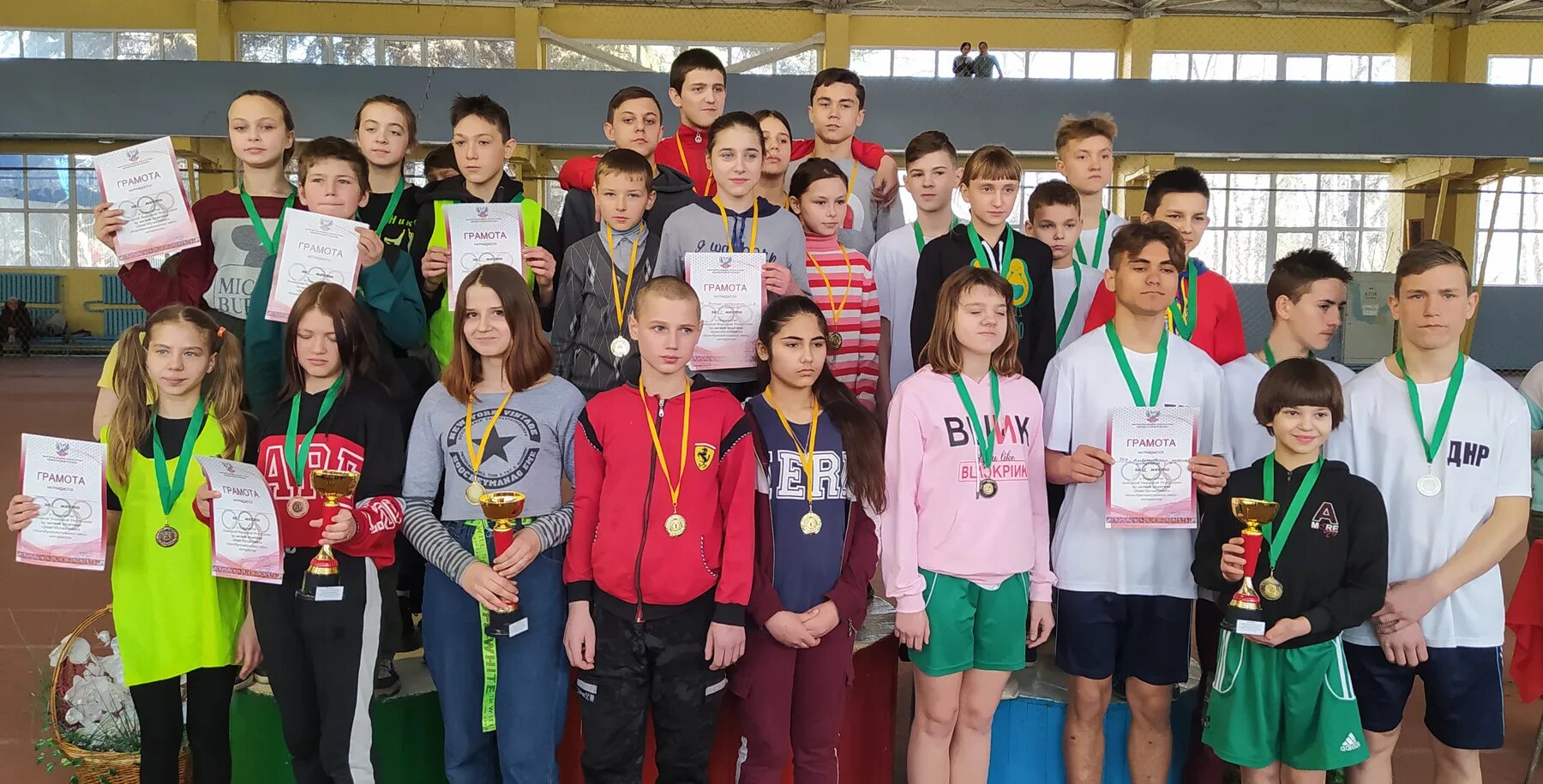 Город шахты школа 16. 3 детский дом спортивные соревнования омск. Популярность флорбола среди школьных видов спорта. Спартакиада украины среди школ интернатов 2000 г. Спортивная школа интернат город москва.