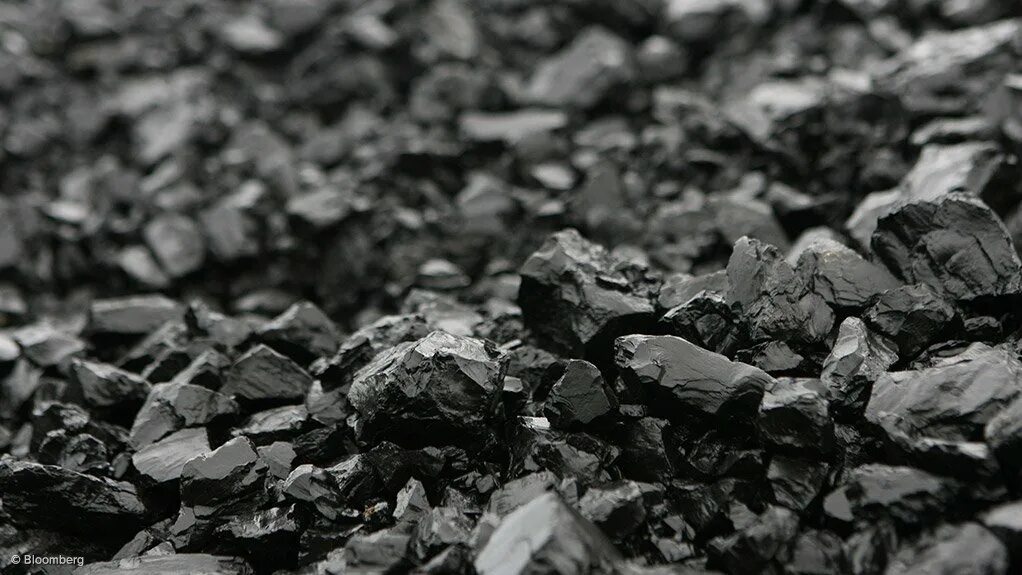 Уголь. Уголь руда. Гора угля. Минеральные ресурсы уголь. Каменный уголь возобновляемый