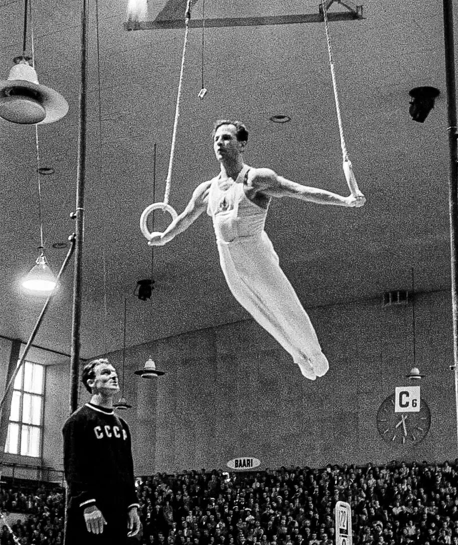 Олимпийские чемпионы 1952 года. Олимпийские чемпионы 1952 года. Чукарин олимпийский чемпион. Хельсинки жози бартель. Олимпийские чемпионы 1952 года.