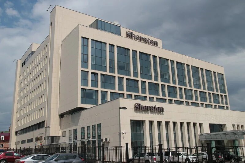 Шератон уфа сайт. Шератон Уфа. Sheraton Plaza Уфа. Гостиница Уфе Ширатон Шератон. Цурюпа 7 отель ШАРАТН Уфа.