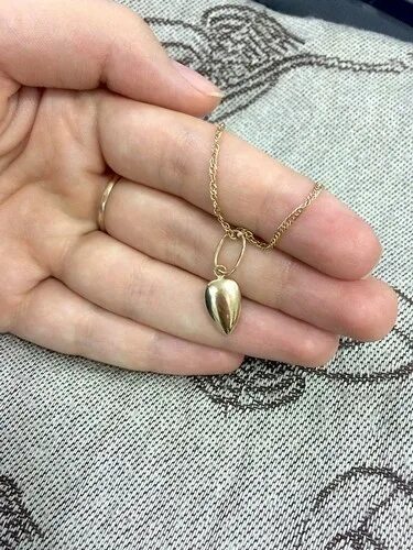 Золотая семечка семечки. Золотая семечка кулон. Золотая семечка семечки. Найди золотую семечку. Золотая семечка подвеска.