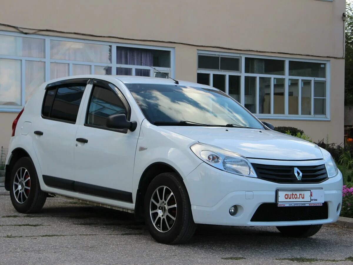 Renault sandero 2012. Рено Сандеро 2012г. Ренаулт Сандеро 2012. Renault Sandero белый 2012.