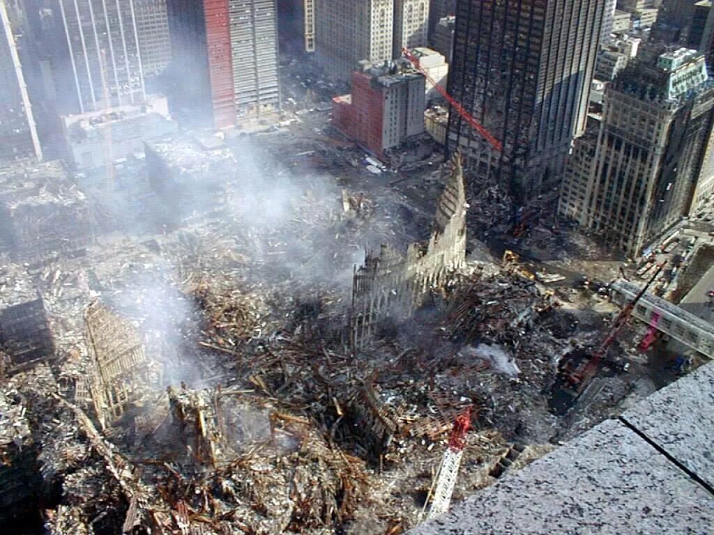 Что случилось в сентябре 2001 года. ВТЦ Нью-Йорк 2001. Башни-Близнецы 11 сентября 2001. Всемирный торговый центр башни Близнецы 11 сентября.