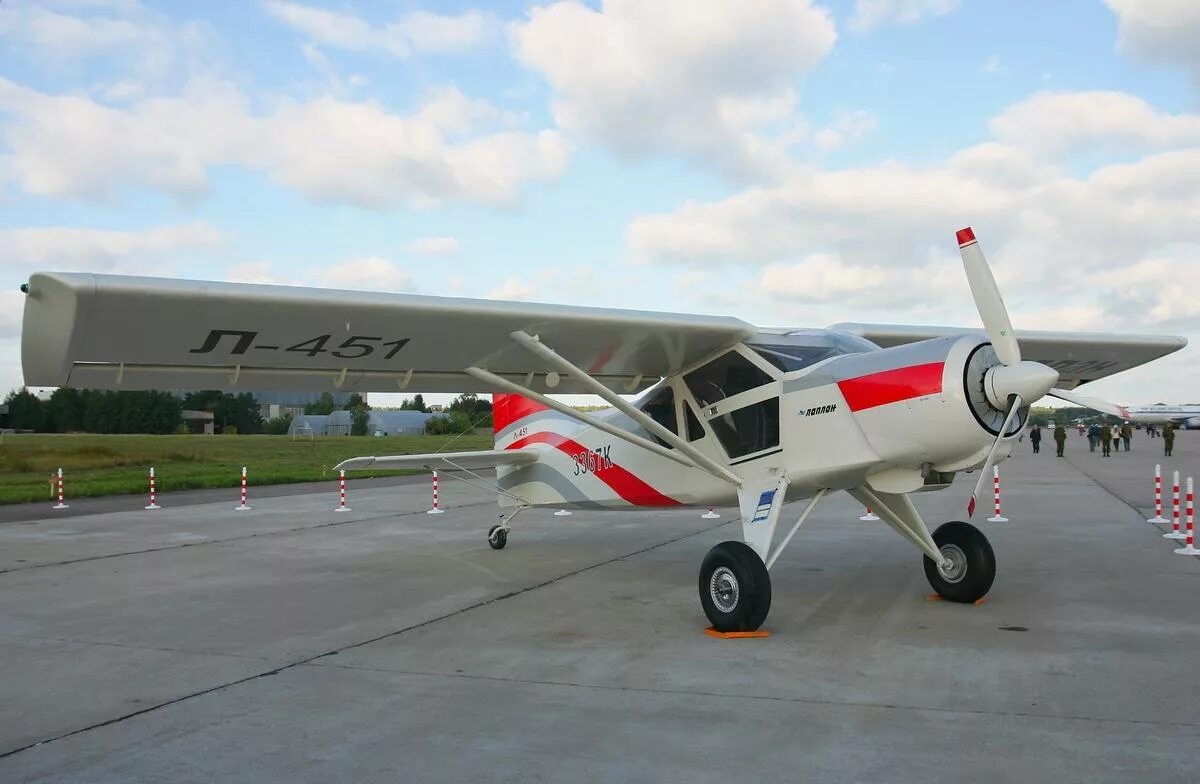 Самолет надо купить. Чехословацкого самолета l-610. L-610 самолет. ТВРС-44 самолёт. ТВРС-44 самолет узга.