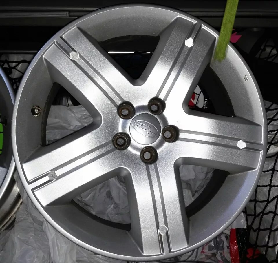 литье subaru r15. диски литые субару форестер r16. оригинальные диски субару форестер. диски субару r17 спицы. штатное литье субару r16.