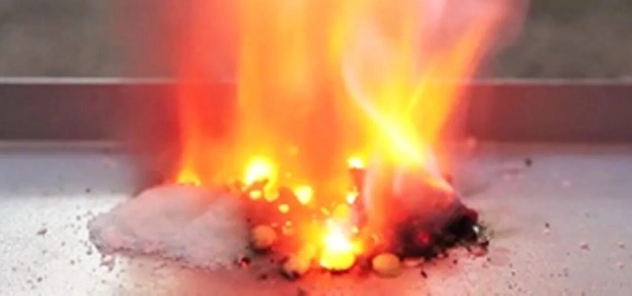 Селитра и сахар. Sulfur and potassium - more Gunpowder. Burning of potassium. Salt nitrogen Sugar Rocket at Home. Explosive Beat Sugar.