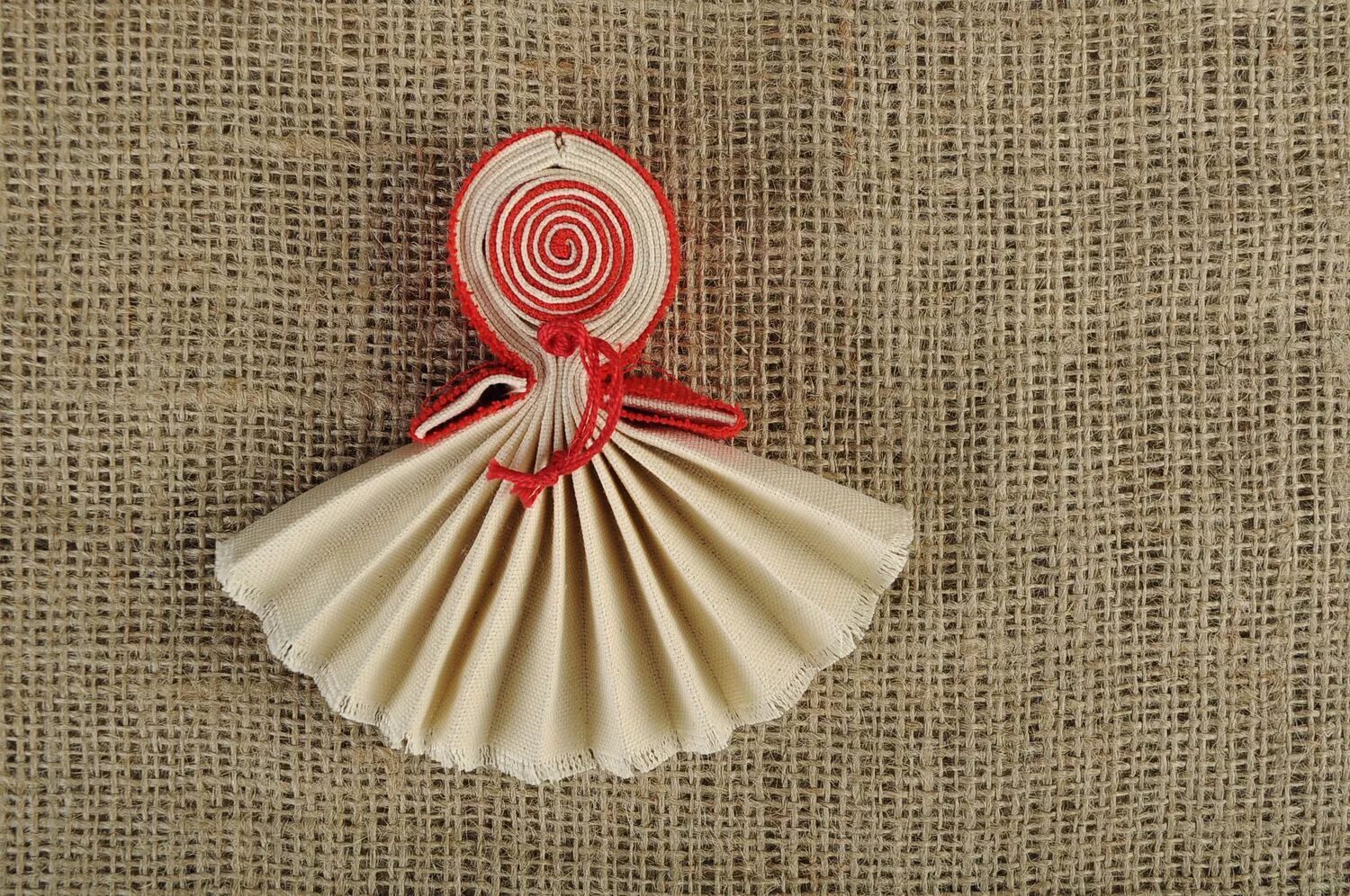 подкова своими руками. ловец снов поделка для детей. талисман из бумаги ангел. оберег из ниток. оберег мастер класс для детей.