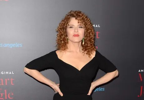 Bernadette peters measurements