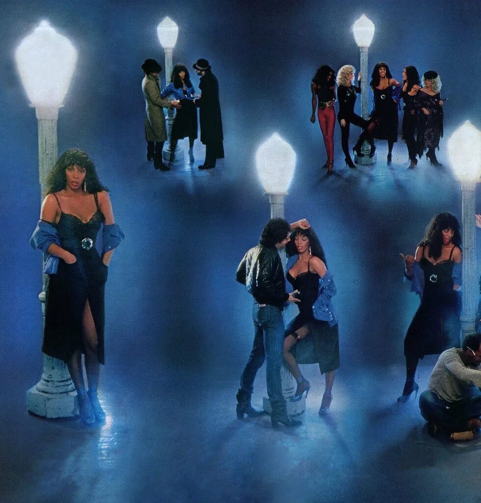 Плохие девчонки песня. Donna Summer Bad girls 1979. Donna Summer Bad girls LP. Bad girls Донна саммер. Donna Summer Bad girl album.