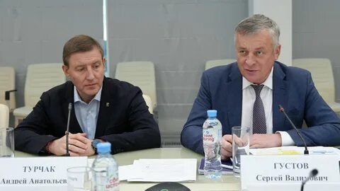 Густов