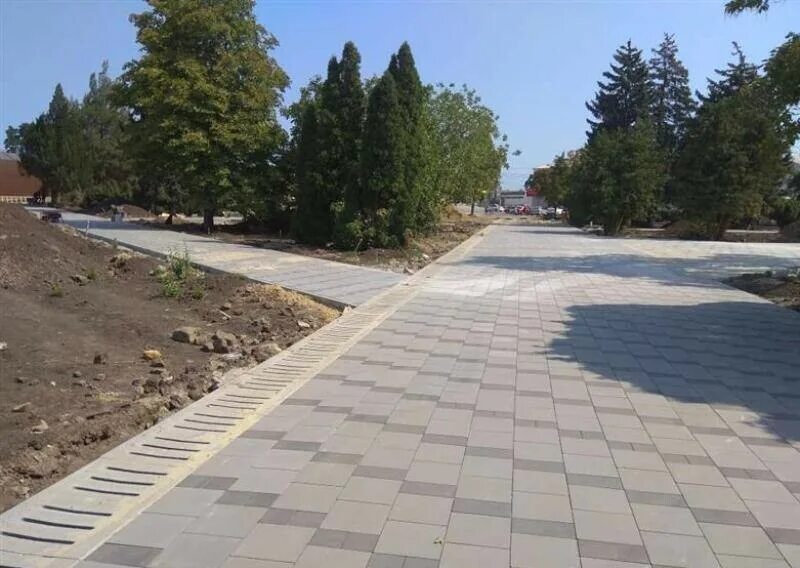 Город гуково парк. Благоустройство ростовская область. Благоустройство ростовская область. Поселок новоперсиановка. Благоустройство общественных пространств.