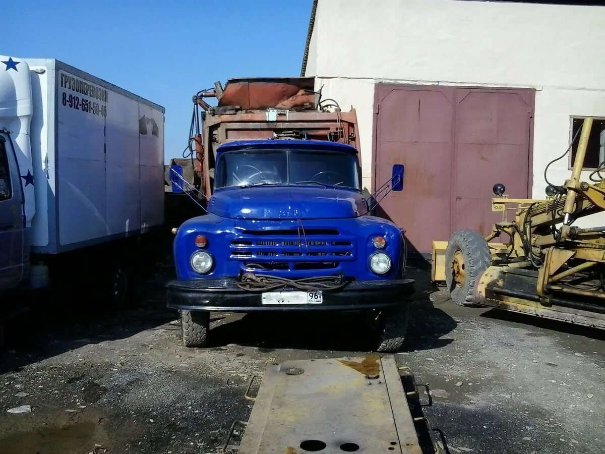 строительная техника бу. спецтехника б. самосвал белл тоннаж. арестованные строительная техника. распродажа спецтехники б/у с предприятий.