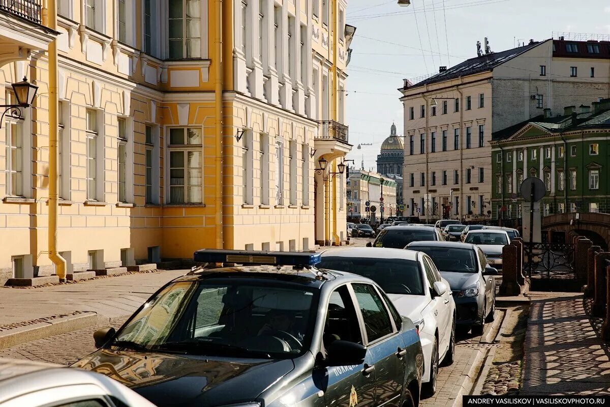 Дом Михаила Боярского в Санкт-Петербурге. Дом Михаила Боярского в Санкт-Петербурге на мойке. Мойка 31 Санкт-Петербург Боярский. Набережная мойки 31 Боярский. Где живет боярский в петербурге