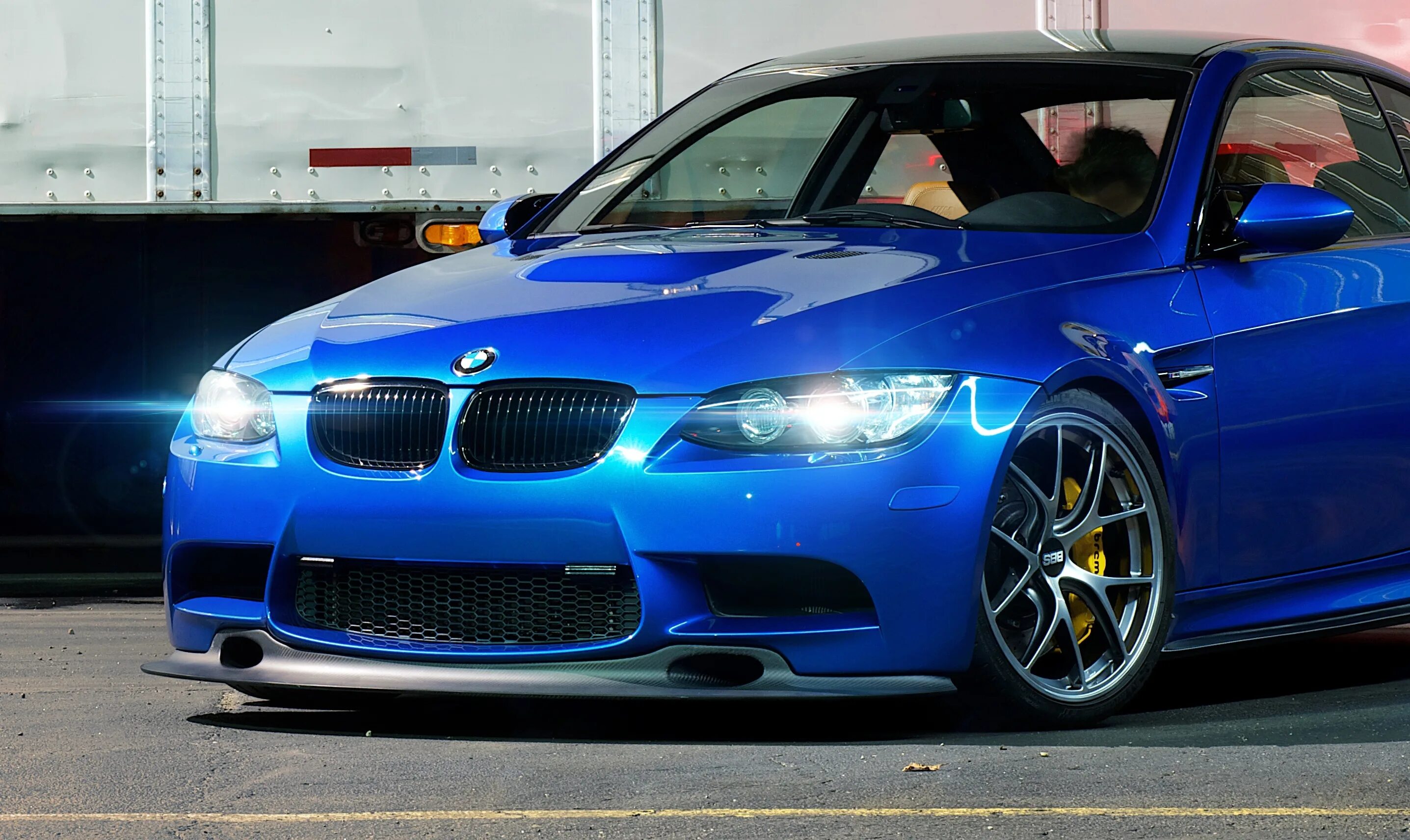 М 3 автомобиль. BMW e92 m3 синяя. BMW m5 e92. BMW e92 синяя. BMW e92 голубая.