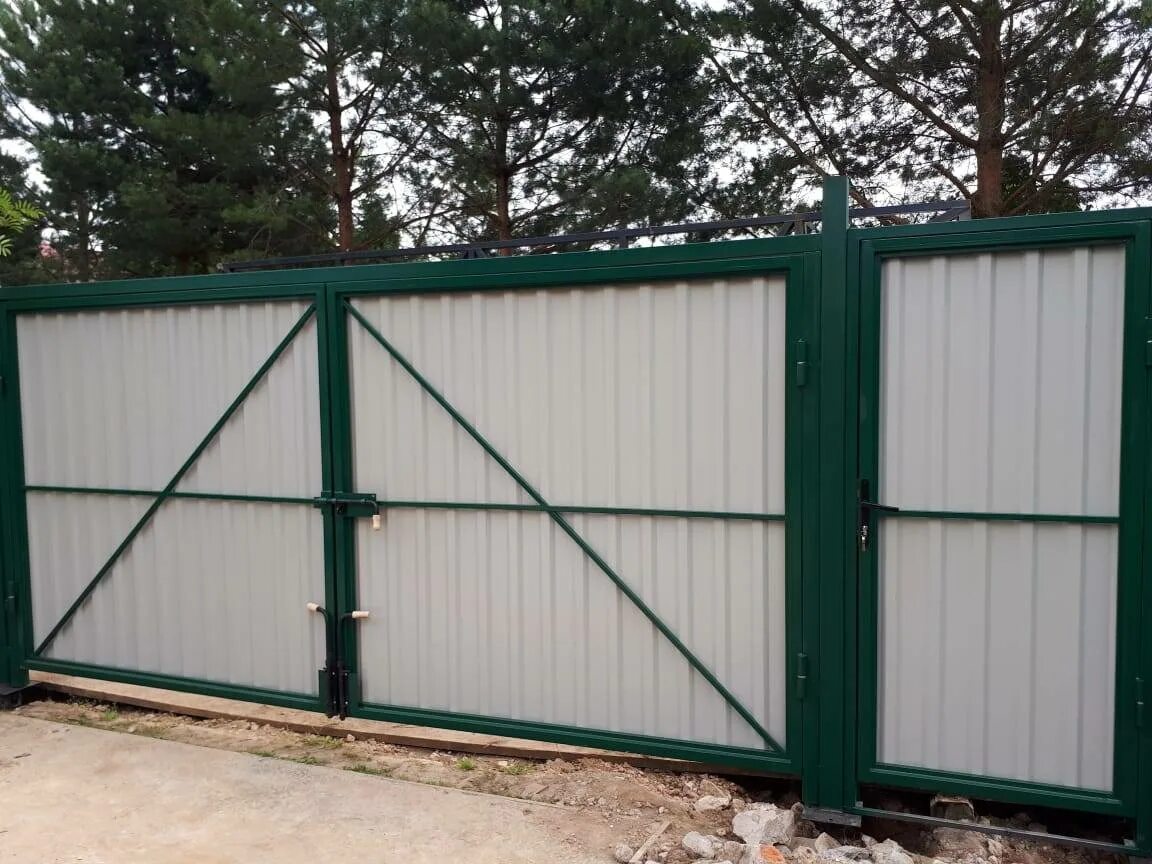 5 метра чертеж. Ворота 5 слов. Ворота распашные 4000х2500мм. Рама для откатных ворот чертеж. Откатные ворота 340\190.