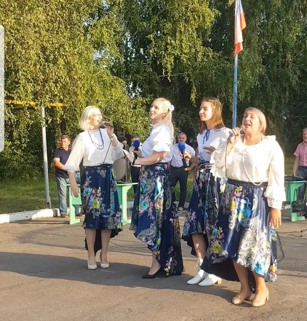Село чертково пенза. Чертково вид сверху. Бессоновка с днем села. Чертково храм. Чертково пензенская область.