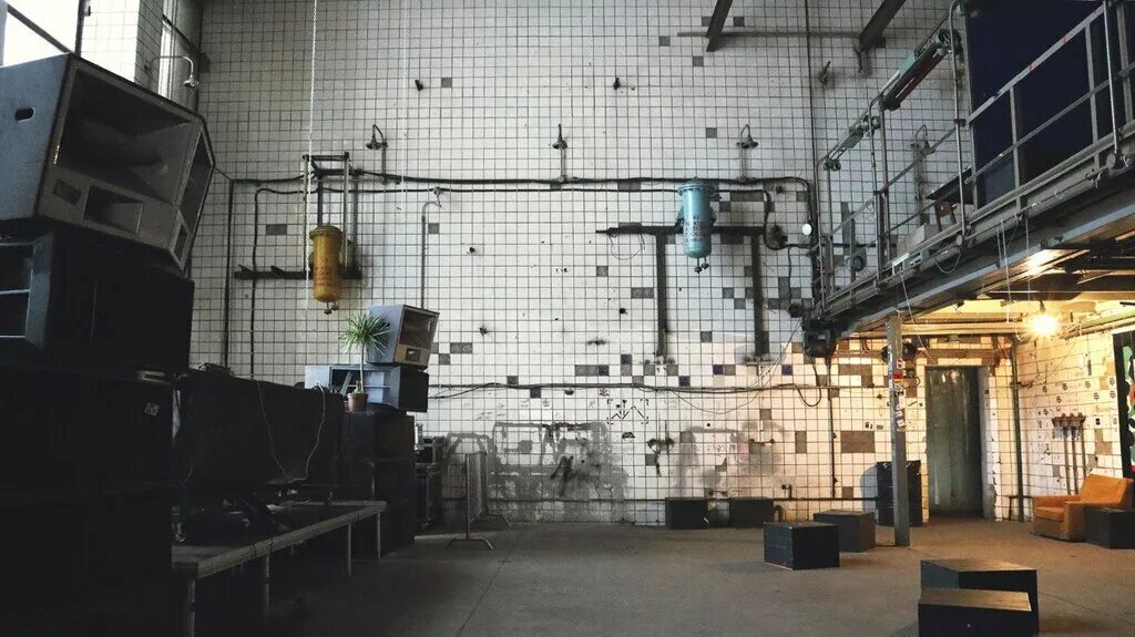 Центр плутон. Плутон в космосе. Плутон (планета). Плутон. Плутон на орбите плутона формула души.