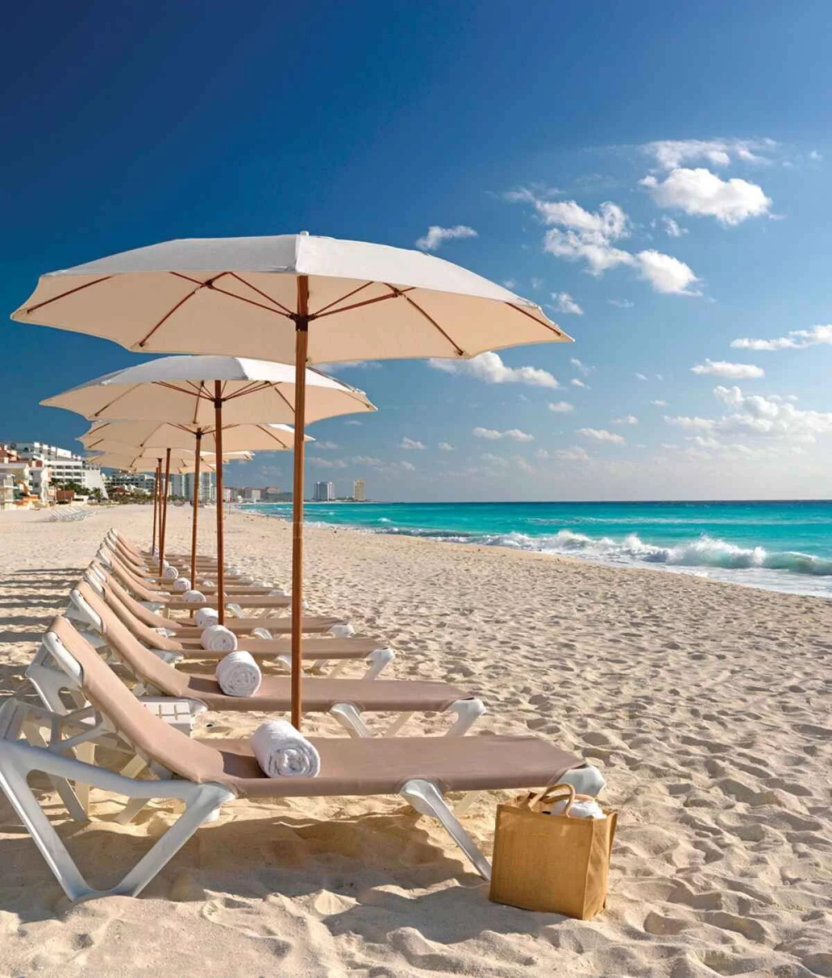 Пляж отеля море. Отель море алушта. Пляж отеля море алушта. Отель more spa resort крым. Пляж санатория морской уголок алушта.