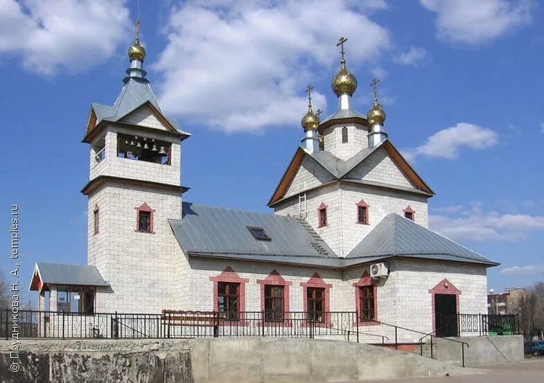 храм святителя тихона в люблино. храм святителя тихона в люблино. ап. церковь святого апостола андрея первозванного в люблино, москва. ап.