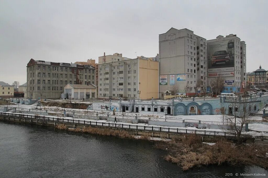 Старая мельница старый оскол. Старый Оскол 2000х. Набережная на Ленина старый Оскол. Старый Оскол набережная Старая мельница. Набережная старый Оскол Старая.