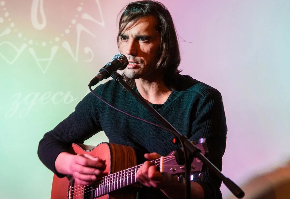 новиков александр васильевич. александр новиков 2020. крис исаак фото. александр новиков 2021. трофим певец.